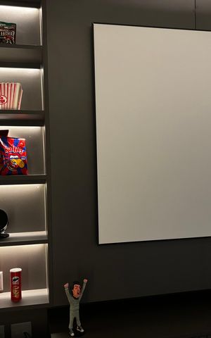 Casa de condomínio à venda com 1500m², 5 quartos e 3 vagas Casa de condomínio à venda com 1500m², 5 quartos e 3 vagasSala de cinema