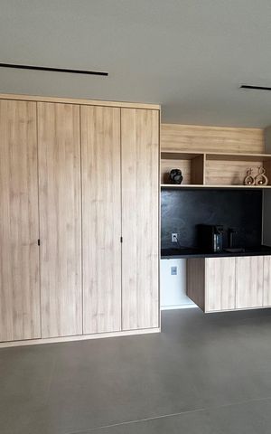 Casa de condomínio à venda com 1500m², 5 quartos e 3 vagas Casa de condomínio à venda com 1500m², 5 quartos e 3 vagasSegundo andar