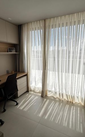 Casa de condomínio à venda com 1500m², 5 quartos e 3 vagas Casa de condomínio à venda com 1500m², 5 quartos e 3 vagasEscritório 2