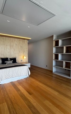 Casa de condomínio à venda com 1500m², 5 quartos e 3 vagas Casa de condomínio à venda com 1500m², 5 quartos e 3 vagasSuíte 4