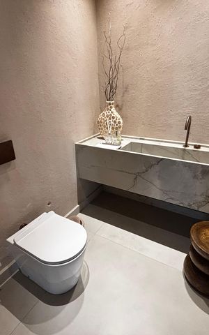 Casa de condomínio à venda com 1500m², 5 quartos e 3 vagas Casa de condomínio à venda com 1500m², 5 quartos e 3 vagasLavabo