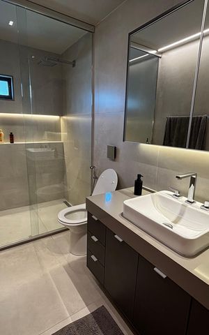 Casa de condomínio à venda com 1500m², 5 quartos e 3 vagas Casa de condomínio à venda com 1500m², 5 quartos e 3 vagasBanheiro da Suíte 3