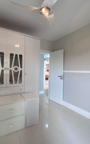 Apartamento à venda com 165m², 3 quartos e 2 vagas Apartamento à venda com 165m², 3 quartos e 2 vagasQuarto