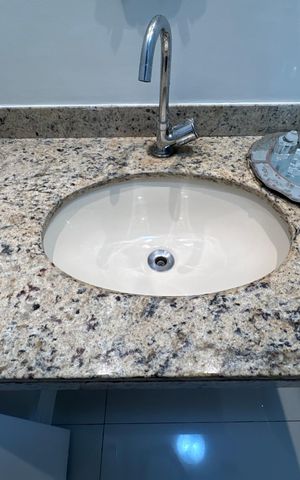 Apartamento à venda com 165m², 3 quartos e 2 vagas Apartamento à venda com 165m², 3 quartos e 2 vagasLavabo