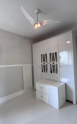 Apartamento à venda com 165m², 3 quartos e 2 vagas Apartamento à venda com 165m², 3 quartos e 2 vagasQuarto