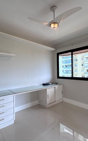 Apartamento à venda com 165m², 3 quartos e 2 vagas Apartamento à venda com 165m², 3 quartos e 2 vagasSuíte 1