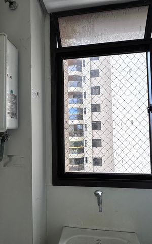 Apartamento à venda com 165m², 3 quartos e 2 vagas Apartamento à venda com 165m², 3 quartos e 2 vagasCozinha e Área de Serviço