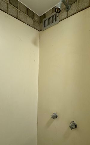 Apartamento à venda com 165m², 3 quartos e 2 vagas Apartamento à venda com 165m², 3 quartos e 2 vagasLavabo