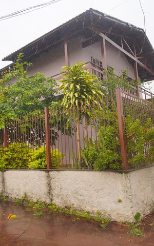 Casa à venda com 290m², 4 quartos e 2 vagasFachada