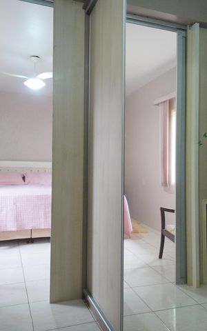Casa à venda com 290m², 4 quartos e 2 vagasCloset da suíte