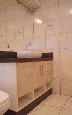 Casa à venda com 290m², 4 quartos e 2 vagasBanheiro 1