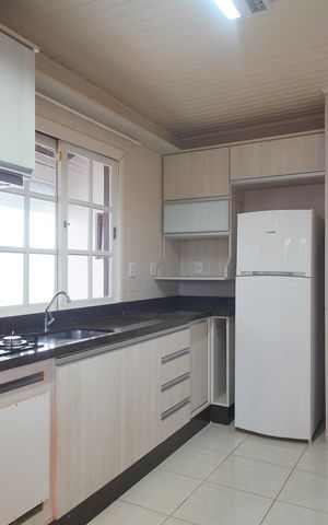 Casa à venda com 290m², 4 quartos e 2 vagascozinha 1
