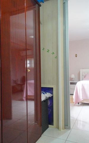 Casa à venda com 290m², 4 quartos e 2 vagasCloset da suíte
