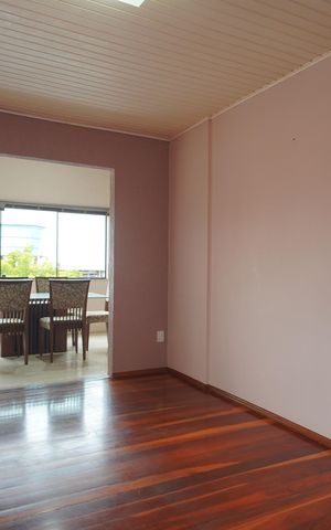 Casa à venda com 290m², 4 quartos e 2 vagasSala 3