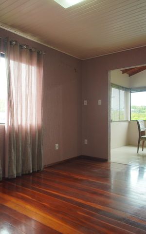 Casa à venda com 290m², 4 quartos e 2 vagasSala 3