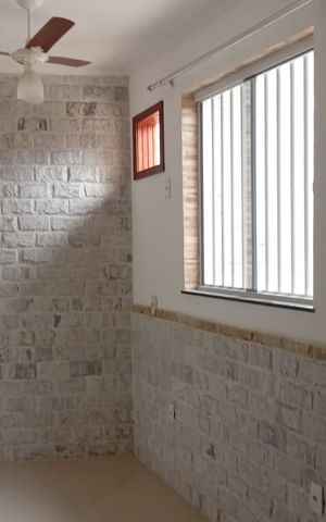 Casa à venda com 80m², 2 quartos e sem vaga Casa à venda com 80m², 2 quartos e sem vagaQuarto