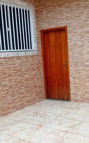 Casa à venda com 80m², 2 quartos e sem vaga