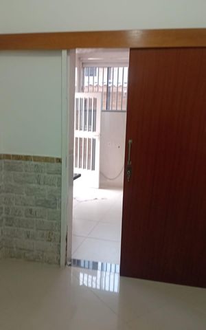 Casa à venda com 80m², 2 quartos e sem vaga Casa à venda com 80m², 2 quartos e sem vagaSala