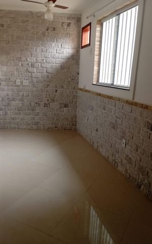 Casa à venda com 80m², 2 quartos e sem vaga Casa à venda com 80m², 2 quartos e sem vagaQuarto