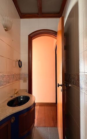 Apartamento à venda com 146m², 4 quartos e 2 vagas Apartamento à venda com 146m², 4 quartos e 2 vagasLavabo