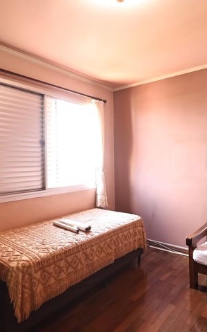 Apartamento à venda com 146m², 4 quartos e 2 vagas Apartamento à venda com 146m², 4 quartos e 2 vagasSuite