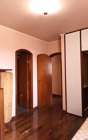 Apartamento à venda com 146m², 4 quartos e 2 vagas Apartamento à venda com 146m², 4 quartos e 2 vagasSuite