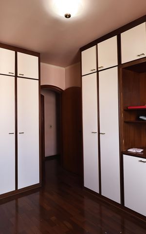 Apartamento à venda com 146m², 4 quartos e 2 vagas Apartamento à venda com 146m², 4 quartos e 2 vagasQuarto 3