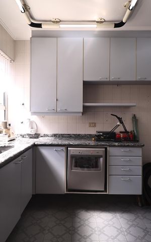 Apartamento à venda com 146m², 4 quartos e 2 vagas Apartamento à venda com 146m², 4 quartos e 2 vagasCozinha