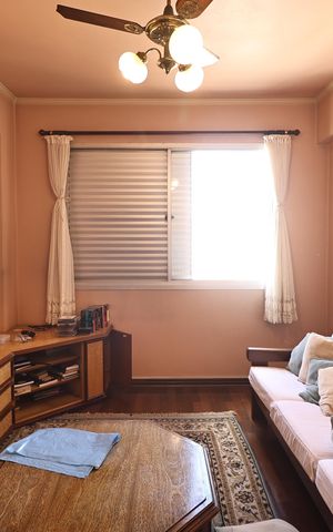 Apartamento à venda com 146m², 4 quartos e 2 vagas Apartamento à venda com 146m², 4 quartos e 2 vagasSala de tv (quarto 2)