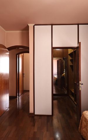 Apartamento à venda com 146m², 4 quartos e 2 vagas Apartamento à venda com 146m², 4 quartos e 2 vagasSuite