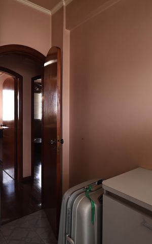 Apartamento à venda com 146m², 4 quartos e 2 vagas Apartamento à venda com 146m², 4 quartos e 2 vagasQuarto de Serviço