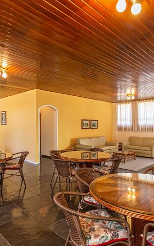 Apartamento à venda com 146m², 4 quartos e 2 vagas Apartamento à venda com 146m², 4 quartos e 2 vagasÁrea comum - Salão de festas