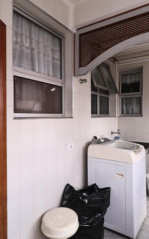 Apartamento à venda com 146m², 4 quartos e 2 vagas Apartamento à venda com 146m², 4 quartos e 2 vagasLavanderia