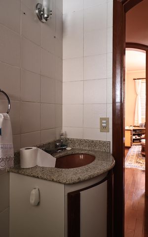 Apartamento à venda com 146m², 4 quartos e 2 vagas Apartamento à venda com 146m², 4 quartos e 2 vagasBanheiro