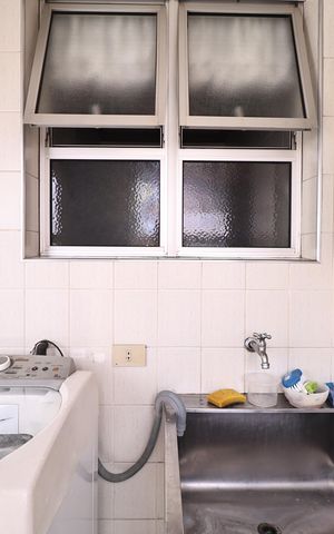 Apartamento à venda com 146m², 4 quartos e 2 vagas Apartamento à venda com 146m², 4 quartos e 2 vagasLavanderia
