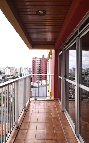 Apartamento à venda com 146m², 4 quartos e 2 vagas Apartamento à venda com 146m², 4 quartos e 2 vagasSacada