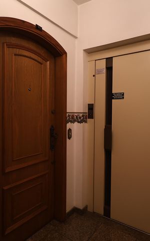 Apartamento à venda com 146m², 4 quartos e 2 vagas Apartamento à venda com 146m², 4 quartos e 2 vagasHall de entrada