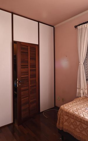Apartamento à venda com 146m², 4 quartos e 2 vagas Apartamento à venda com 146m², 4 quartos e 2 vagasSuite