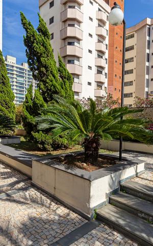 Apartamento à venda com 146m², 4 quartos e 2 vagas Apartamento à venda com 146m², 4 quartos e 2 vagasÁrea comum