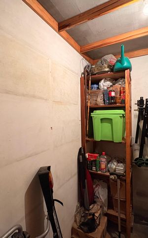 Apartamento à venda com 146m², 4 quartos e 2 vagas Apartamento à venda com 146m², 4 quartos e 2 vagasDepósito