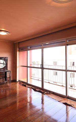 Apartamento à venda com 146m², 4 quartos e 2 vagas Apartamento à venda com 146m², 4 quartos e 2 vagasSala