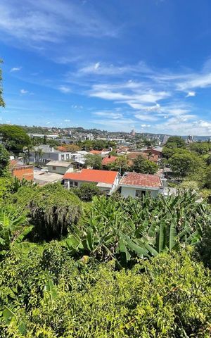Casa à venda com 55m², 4 quartos e 2 vagasVista da Sacada