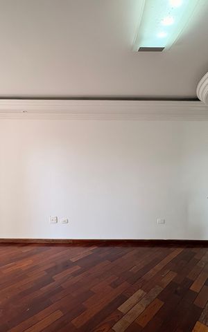Apartamento à venda com 70m², 2 quartos e 1 vaga Apartamento à venda com 70m², 2 quartos e 1 vagaSala