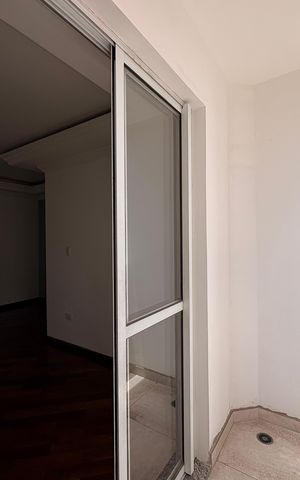 Apartamento à venda com 70m², 2 quartos e 1 vaga Apartamento à venda com 70m², 2 quartos e 1 vagaSacada