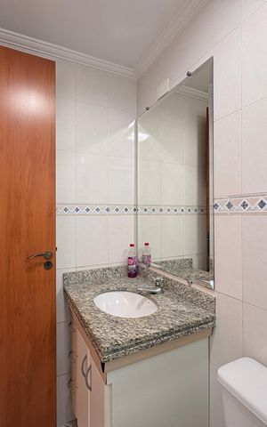 Apartamento à venda com 70m², 2 quartos e 1 vaga Apartamento à venda com 70m², 2 quartos e 1 vagaBanheiro