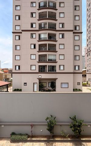 Apartamento à venda com 70m², 2 quartos e 1 vaga Apartamento à venda com 70m², 2 quartos e 1 vagaVista da Sacada
