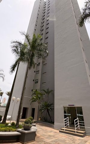 Apartamento à venda com 70m², 2 quartos e 1 vaga Apartamento à venda com 70m², 2 quartos e 1 vagaFachada do bloco