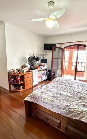 Casa à venda com 180m², 3 quartos e 2 vagas Casa à venda com 180m², 3 quartos e 2 vagasQuarto Suíte