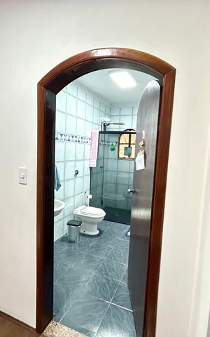 Casa à venda com 180m², 3 quartos e 2 vagas Casa à venda com 180m², 3 quartos e 2 vagasHall