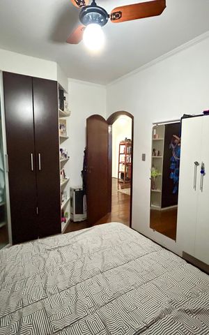 Casa à venda com 180m², 3 quartos e 2 vagas Casa à venda com 180m², 3 quartos e 2 vagasQuarto 1